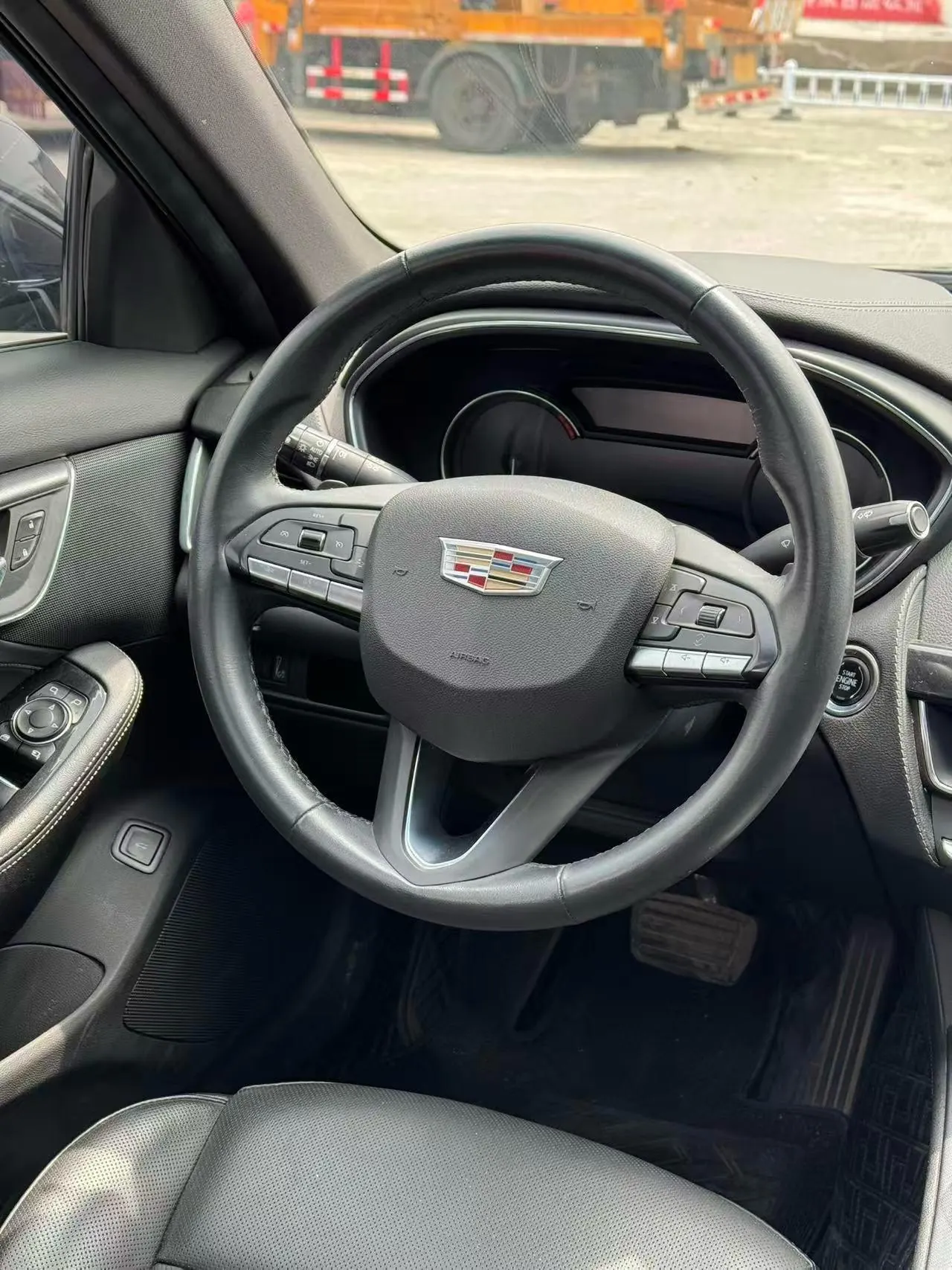 Cadillac 2022 CT5 2.0T 28T luxury automatic gear 17