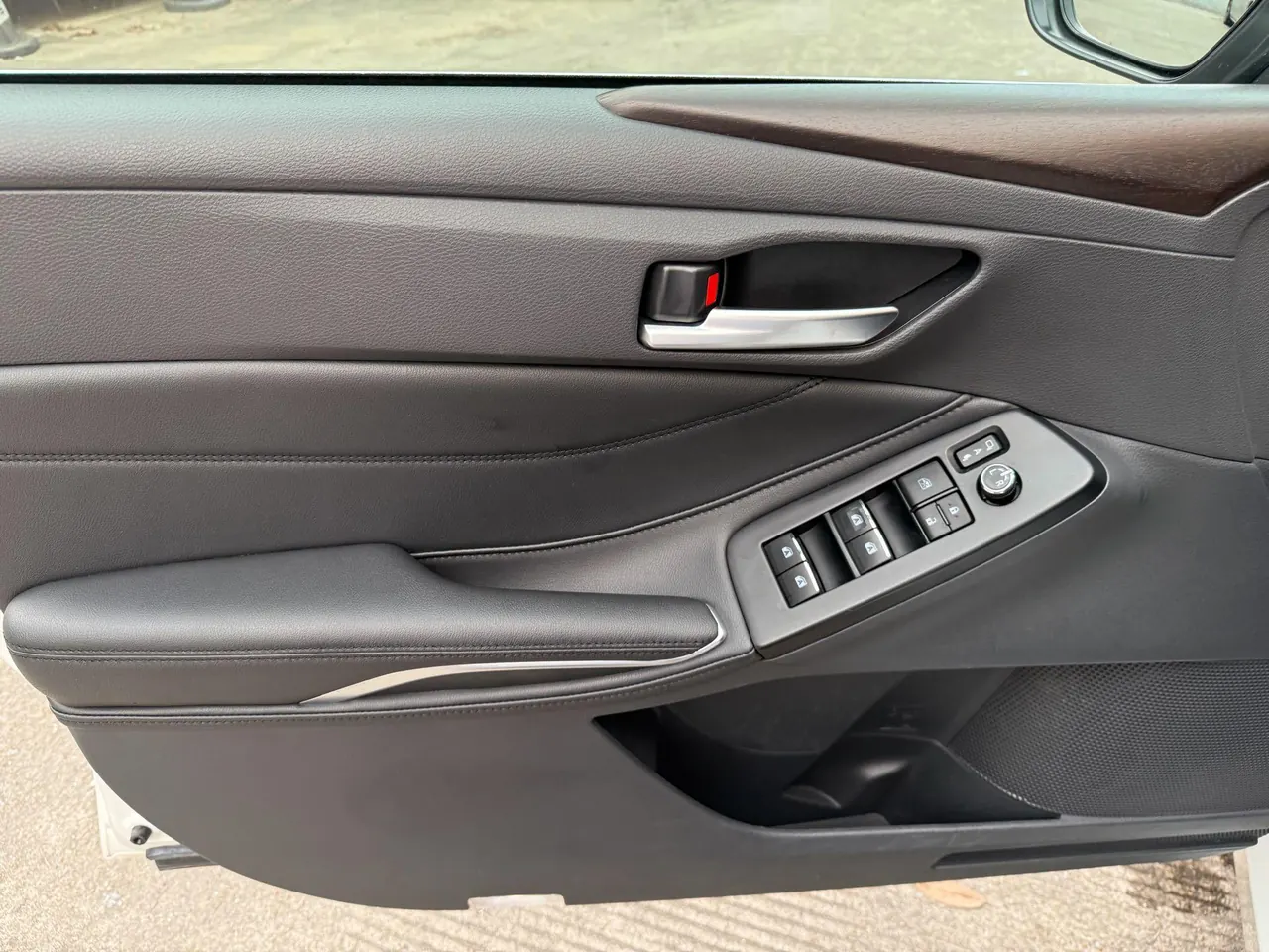Toyota 2022 Asian Dragon 2.0 Stepless XLE Premium Edition Automatic Gear 12
