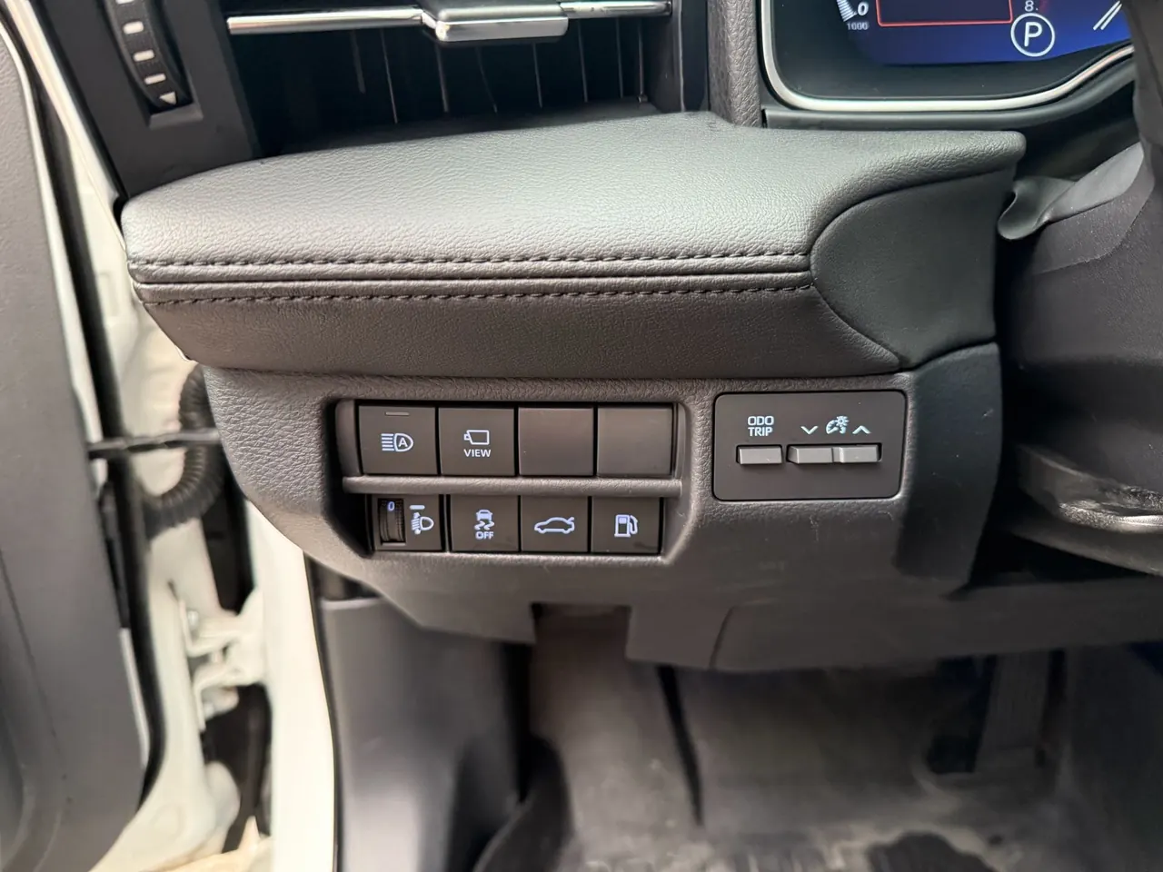 Toyota 2022 Asian Dragon 2.0 Stepless XLE Premium Edition Automatic Gear 14