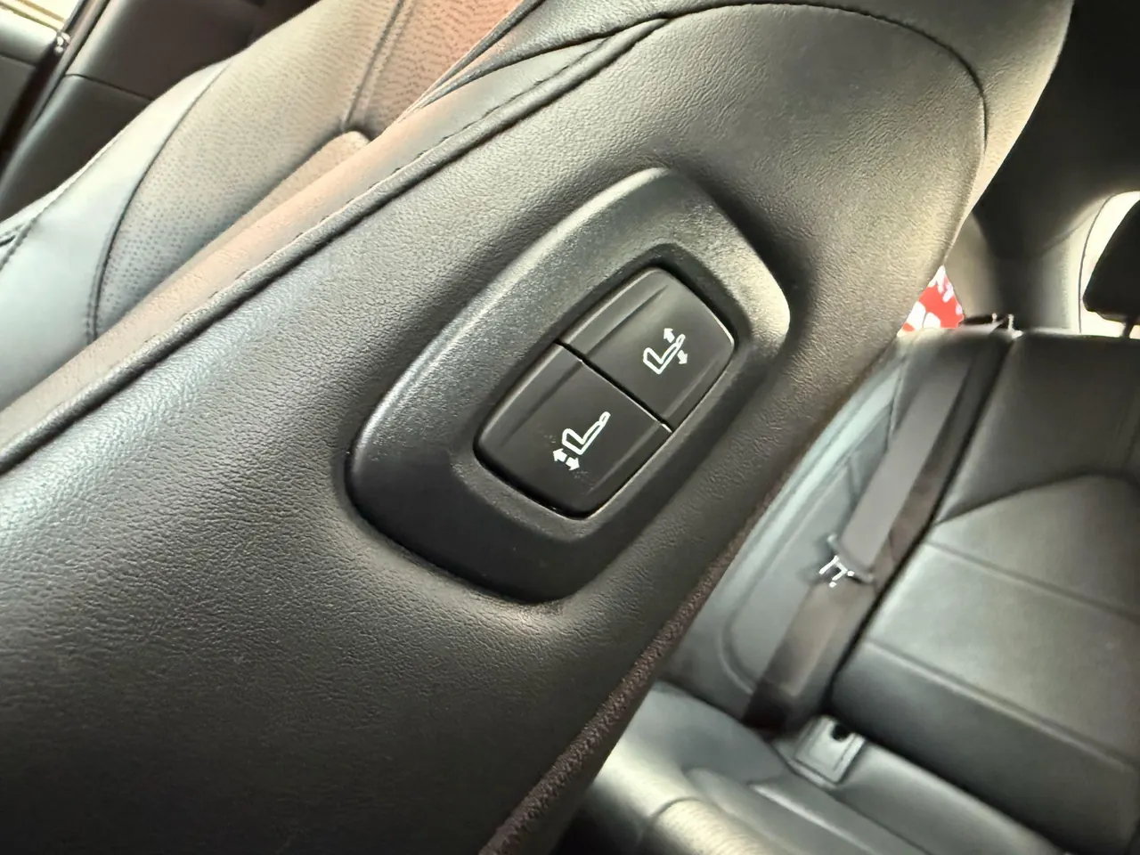 Toyota 2022 Asian Dragon 2.0 Stepless XLE Premium Edition Automatic Gear 16