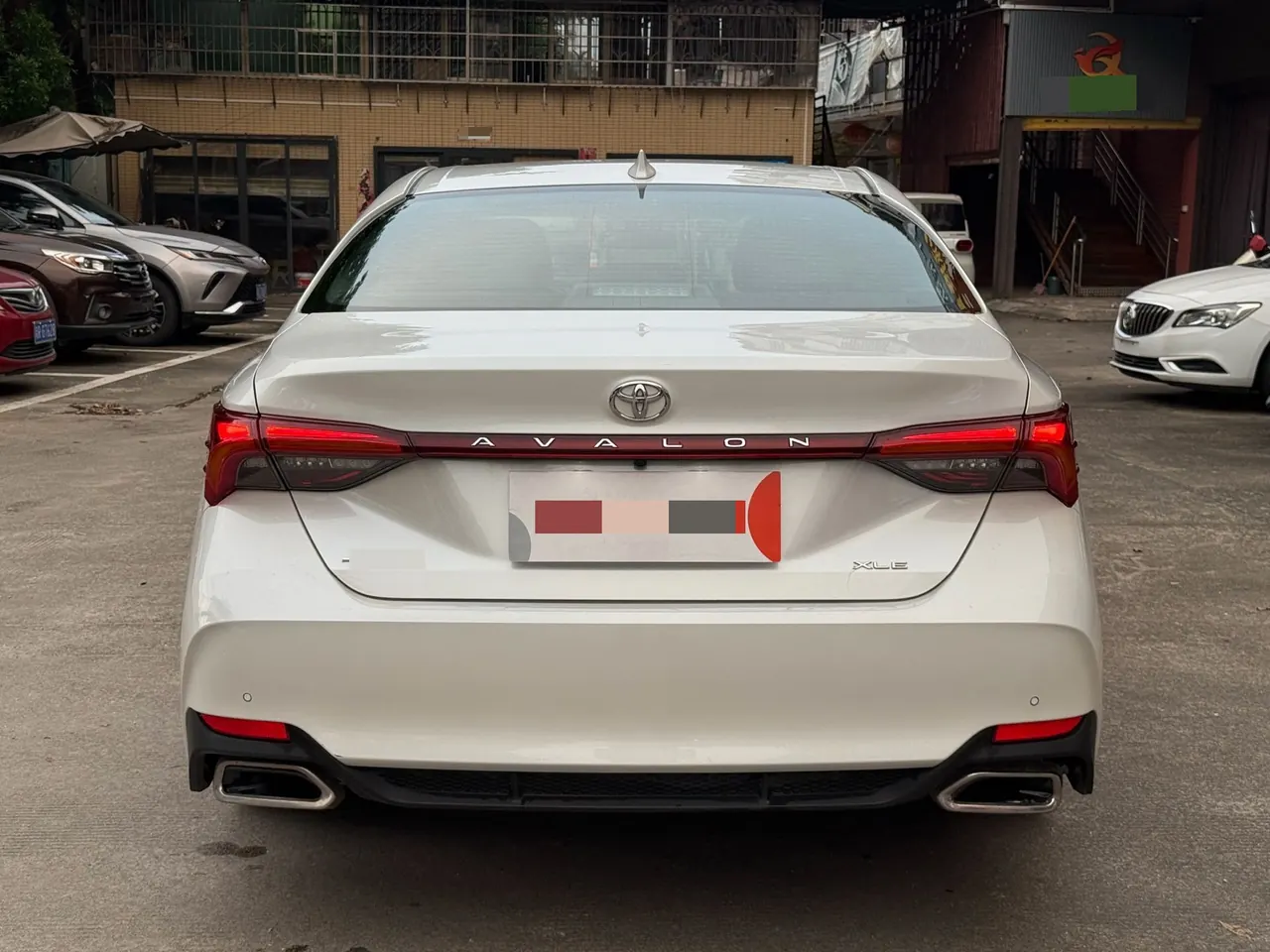 Toyota 2022 Asian Dragon 2.0 Stepless XLE Premium Edition Automatic Gear 4