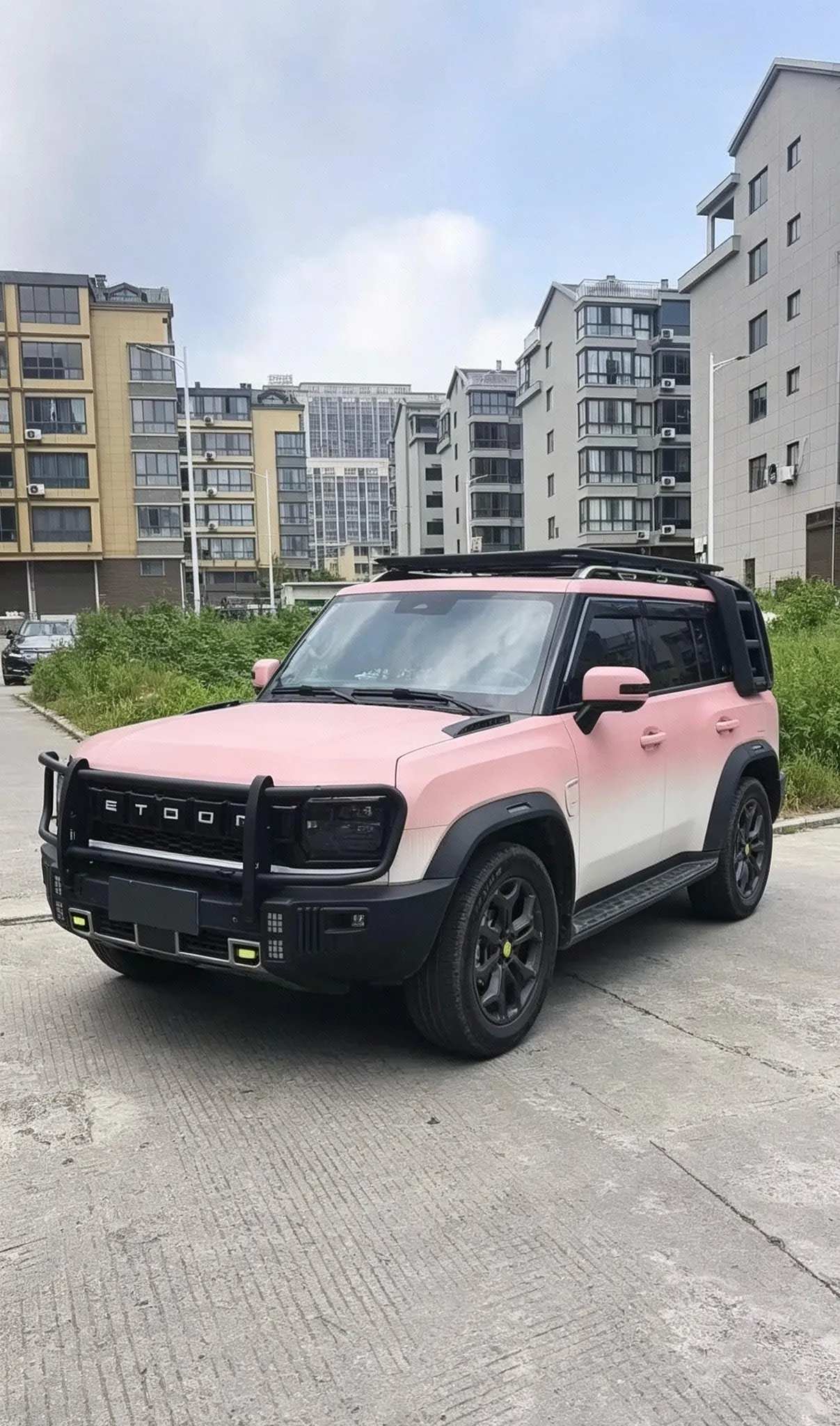 Open image lightbox: Jetour 2023 Traveler 2.0T Four-Wheel-Drive Cross-Country PRO Automatic