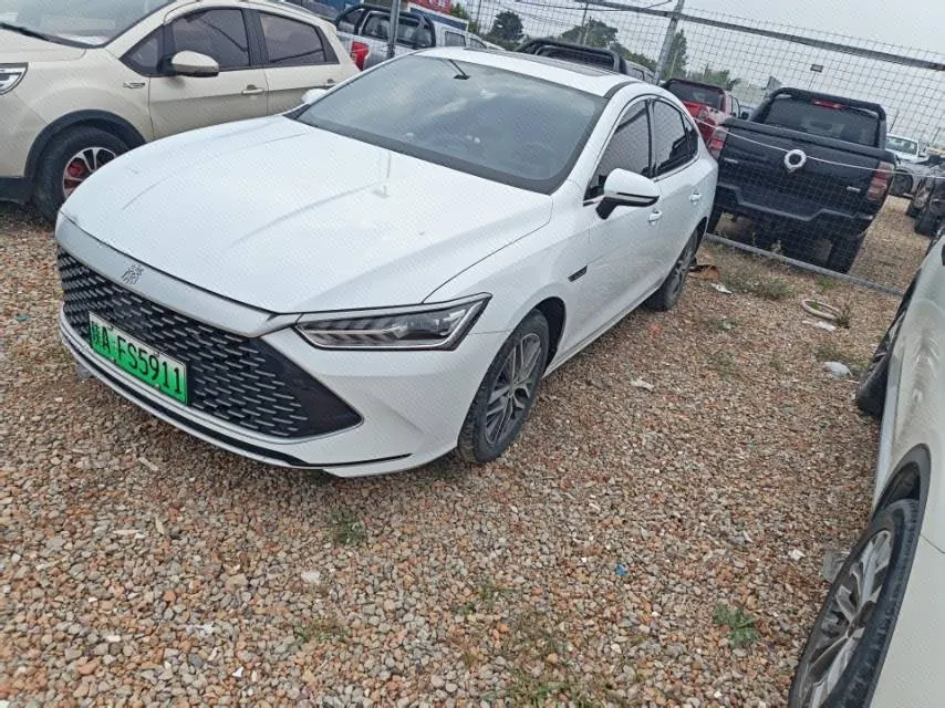 打开图片灯箱:BYD 2023 Qin PLUS DM-i 1.5 stepless champion version leading 120KM automatic gear