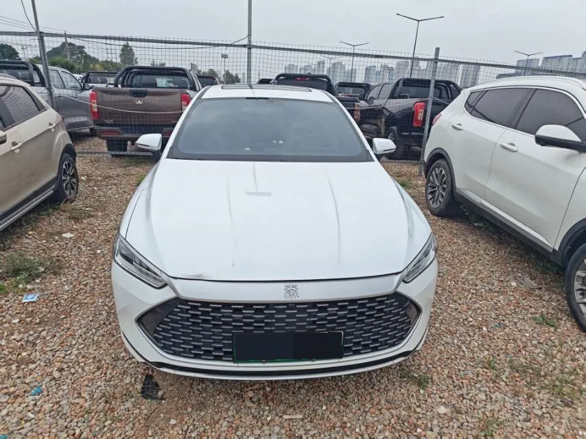 BYD 2023 Qin PLUS DM-i 1.5 stepless champion version leading 120KM automatic gear 3