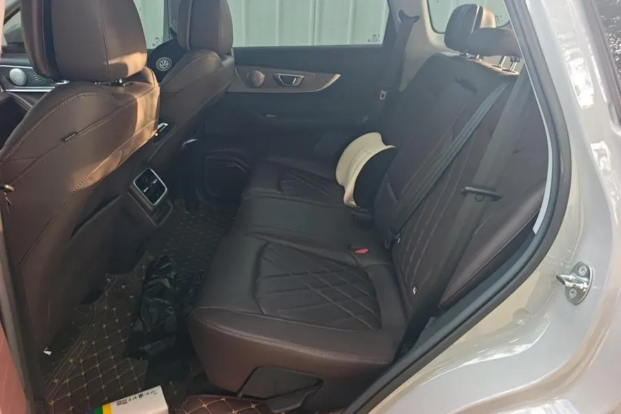 Chery 2022 Ruihu 8 PRO 1.6T 290T Two-Drive Vast Edition 5-seat Automatic Gear 6