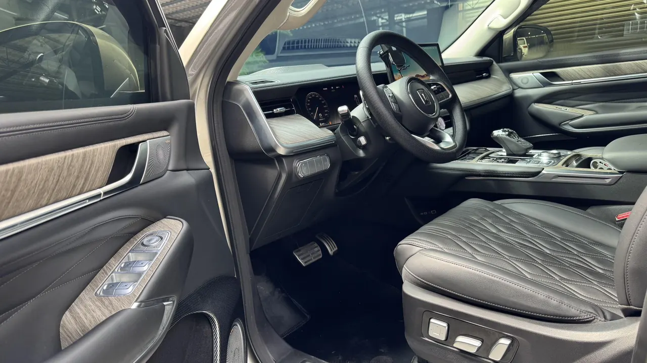 Tank 2022 Tank 500 48V 3.0T Sports Edition Dengfeng 7-seat Automatic Gear 4