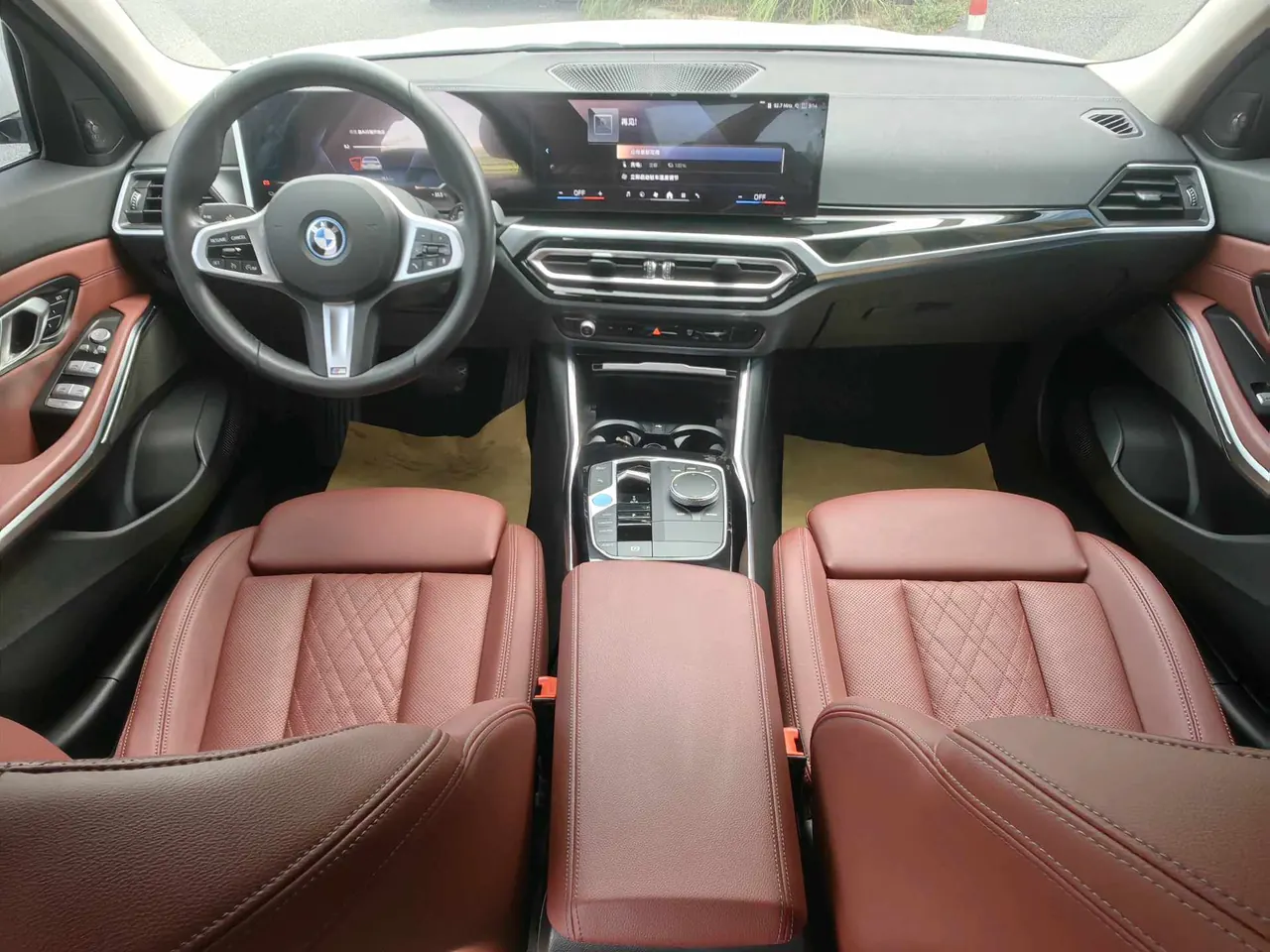 BMW 2024 i3 eDrive 35 L automatic gear 7