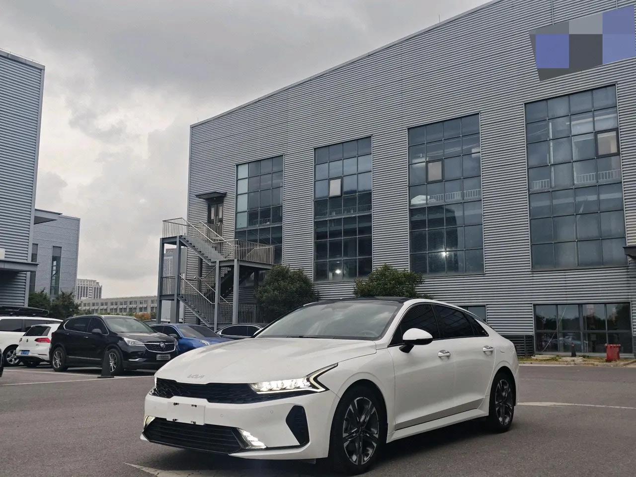 Kia 2021 K5 Keku 1.5T 270T CVVD New Edition Automatic Gear - View 1