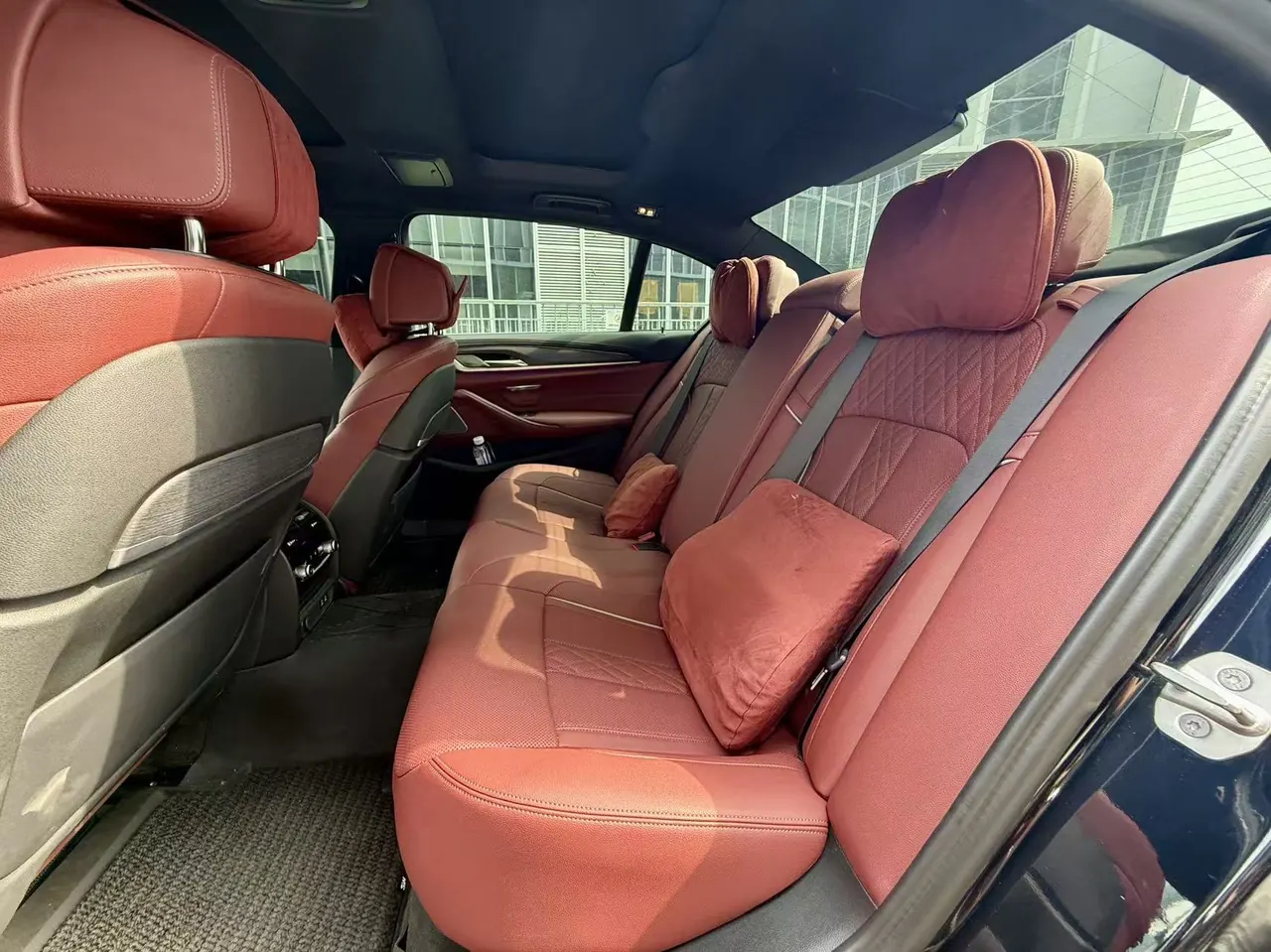 BMW 5 Series 2022 530Li 2.0T Exclusive M Sports Suit (Modified) Automatic Gear 3