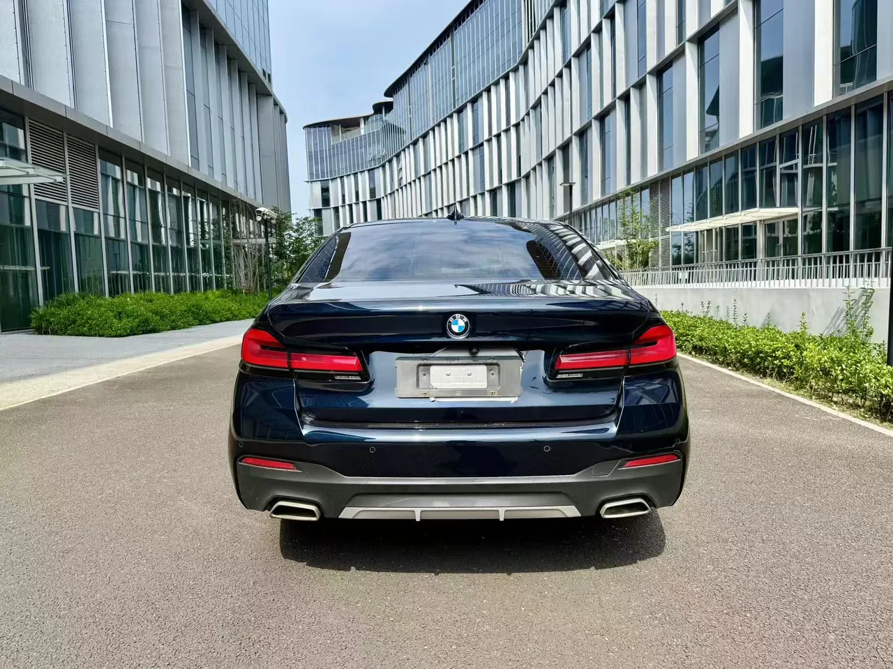 BMW 5 Series 2022 530Li 2.0T Exclusive M Sports Suit (Modified) Automatic Gear 6