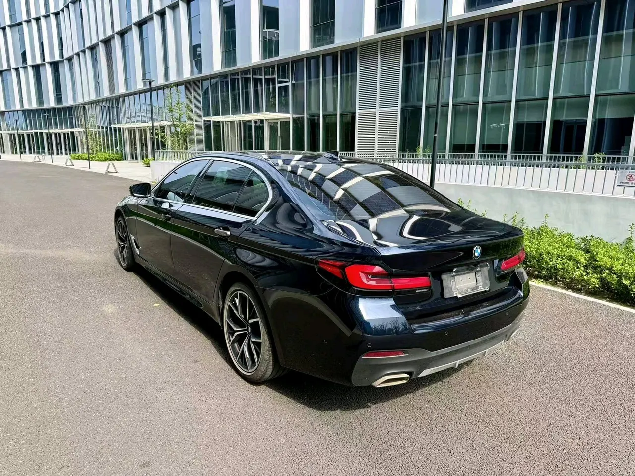 BMW 5 Series 2022 530Li 2.0T Exclusive M Sports Suit (Modified) Automatic Gear 7