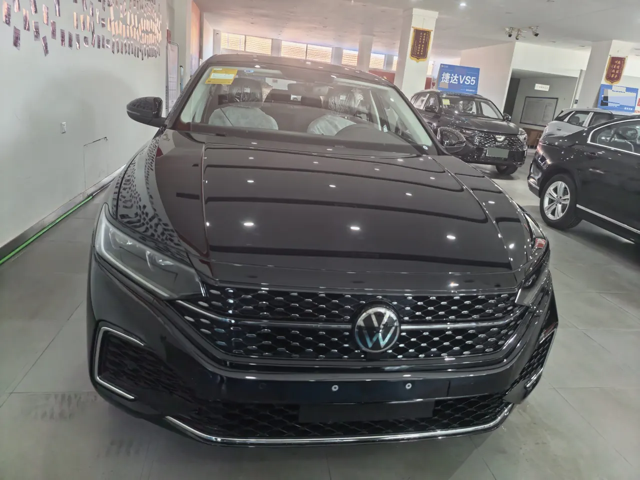 Volkswagen 2026 Passat 2.0TSI 380TSI outstanding star dragon version automatic gear 2