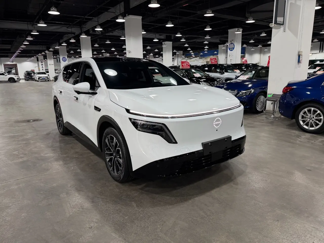 Nissan 2026 NX 8 310 Max Automatic 3