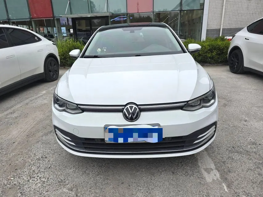 Volkswagen 2021 Golf 8 PRO 1.4TSI 280TSI Automatic 2