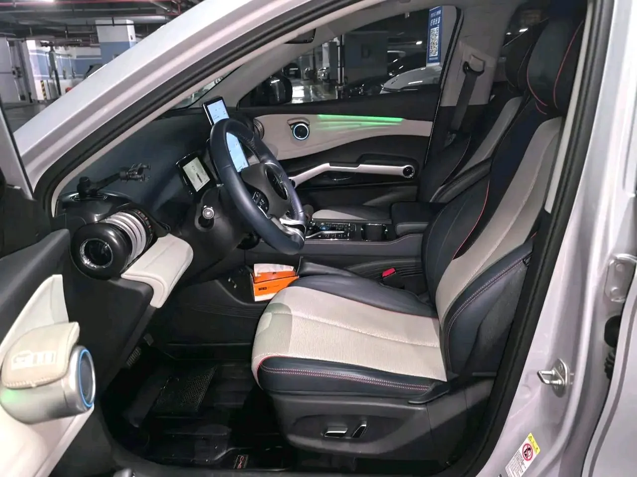 Открыть галерею: BYD Yuan PLUS 2022 Yuan PLUS 510KM Flagship Automatic Gear