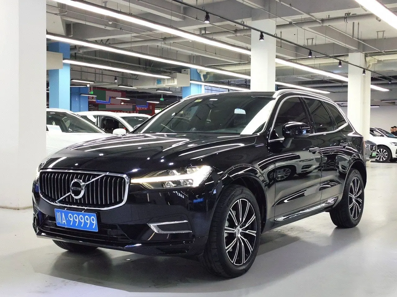 Открыть галерею: Volvo 2021 XC60 2.0T T5 4-wheel drive Zhiyuan Deluxe Edition Automatic Gear