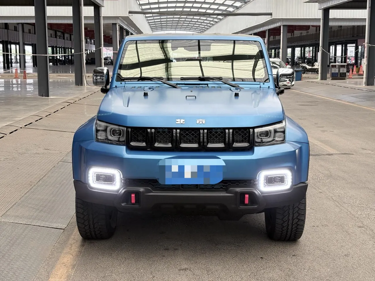 Beijing 2021 BJ40 2.3T Four-wheel Drive Blade Hero Edition Extreme Automatic Gear 2