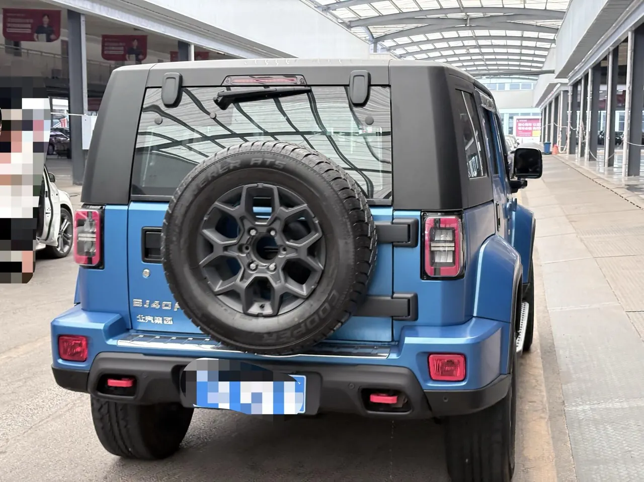 Beijing 2021 BJ40 2.3T Four-wheel Drive Blade Hero Edition Extreme Automatic Gear 6