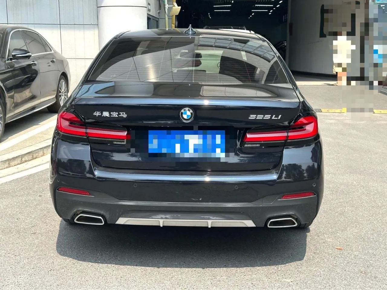 BMW 5 Series 2022 525Li 2.0T M Sports Suit (Change 2) Automatic Gear 11