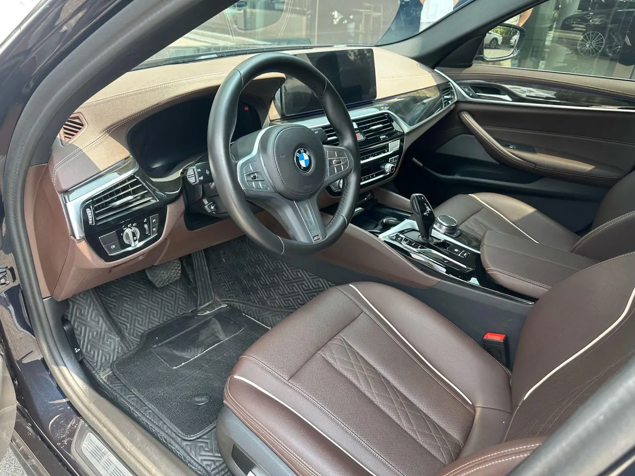 BMW 5 Series 2022 525Li 2.0T M Sports Suit (Change 2) Automatic Gear 3