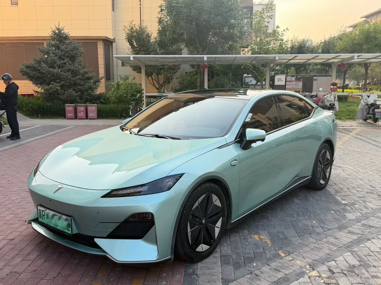 ChangAn Deepal 2022 SL03 1200 Range-extended Automatic Gear - View 1