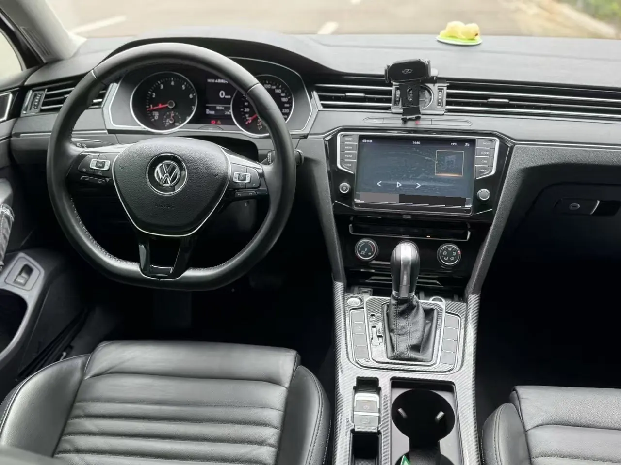 Volkswagen 2020 Magotan 2.0TSI 330TSI luxury automatic transmission 6