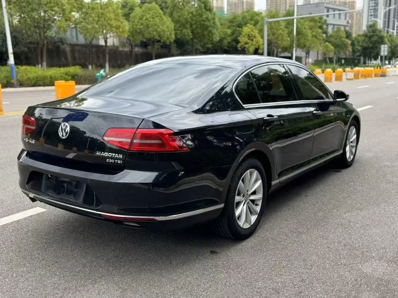 Volkswagen 2020 Magotan 2.0TSI 330TSI luxury automatic transmission 7