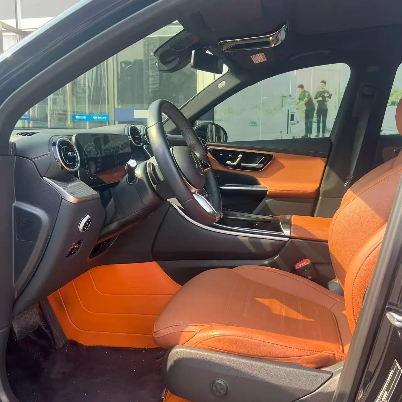 Mercedes Benz 2024 GLC 260 L 4MATIC 48V 2.0T Dynamic 5-seat Automatic Gear 3