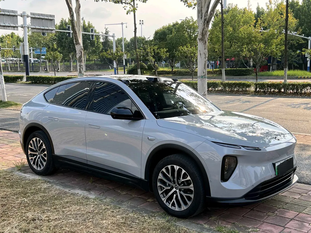 NIO 2024 EC6 75kWh automatic transmission 4