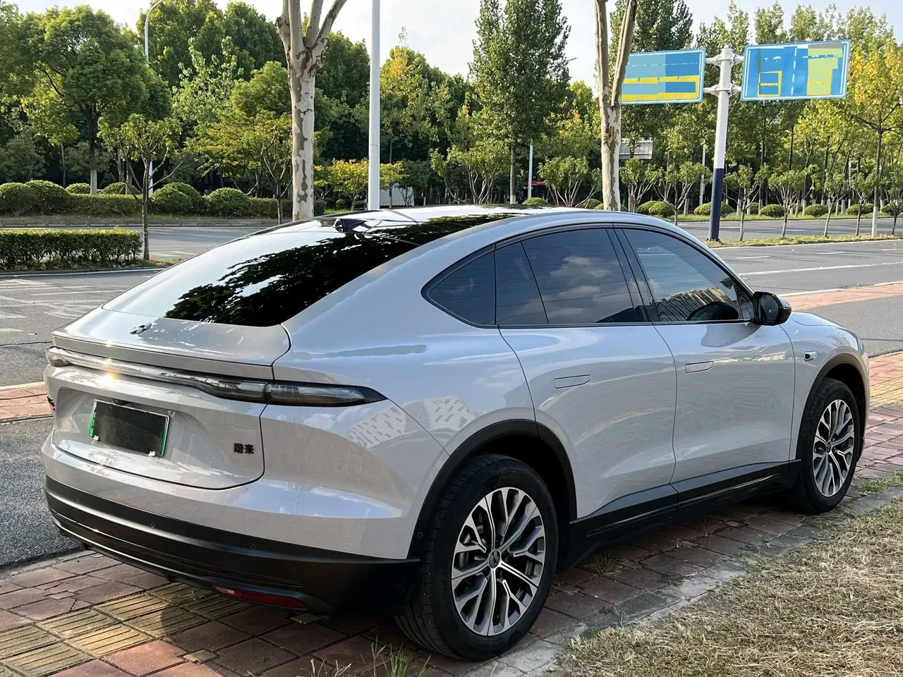 NIO 2024 EC6 75kWh automatic transmission 6