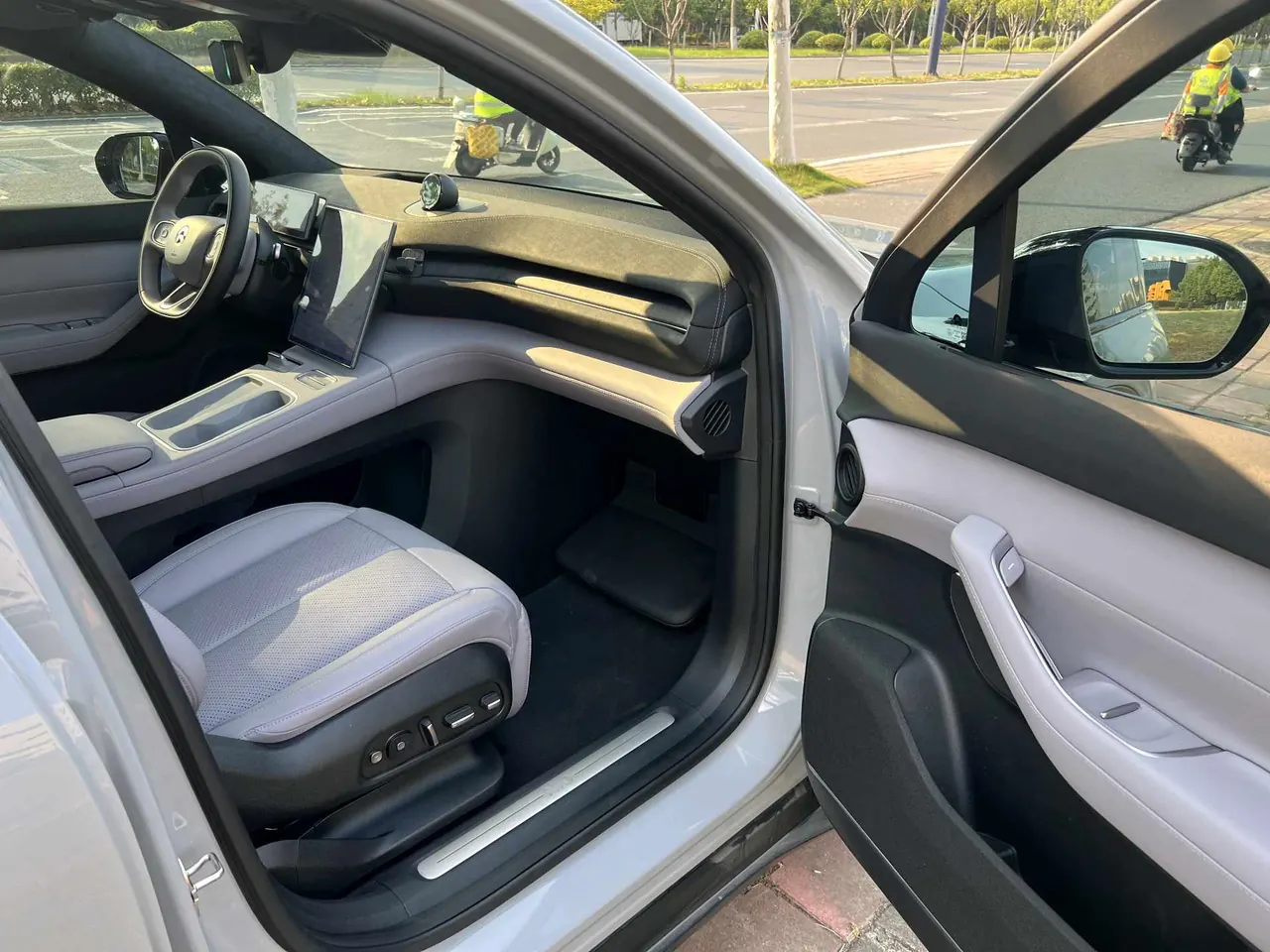 NIO 2024 EC6 75kWh automatic transmission 8