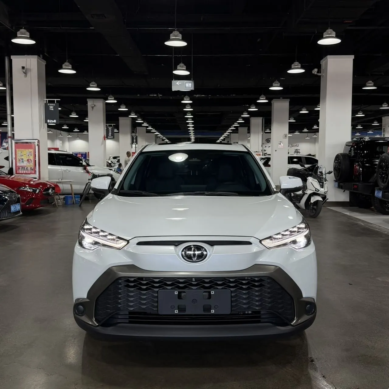 Toyota 2024 Fenglanda Shuangqing 2.0 Stepless Intelligent Electric Hybrid Deluxe Automatic Gear 2