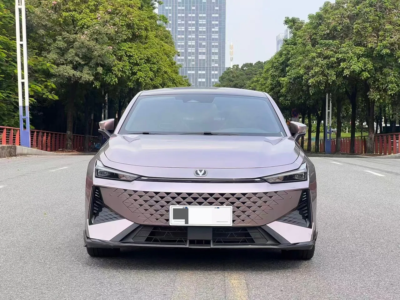 ChangAn 2024 UNI-V 1.5T Distinguished Sports Automatic 2
