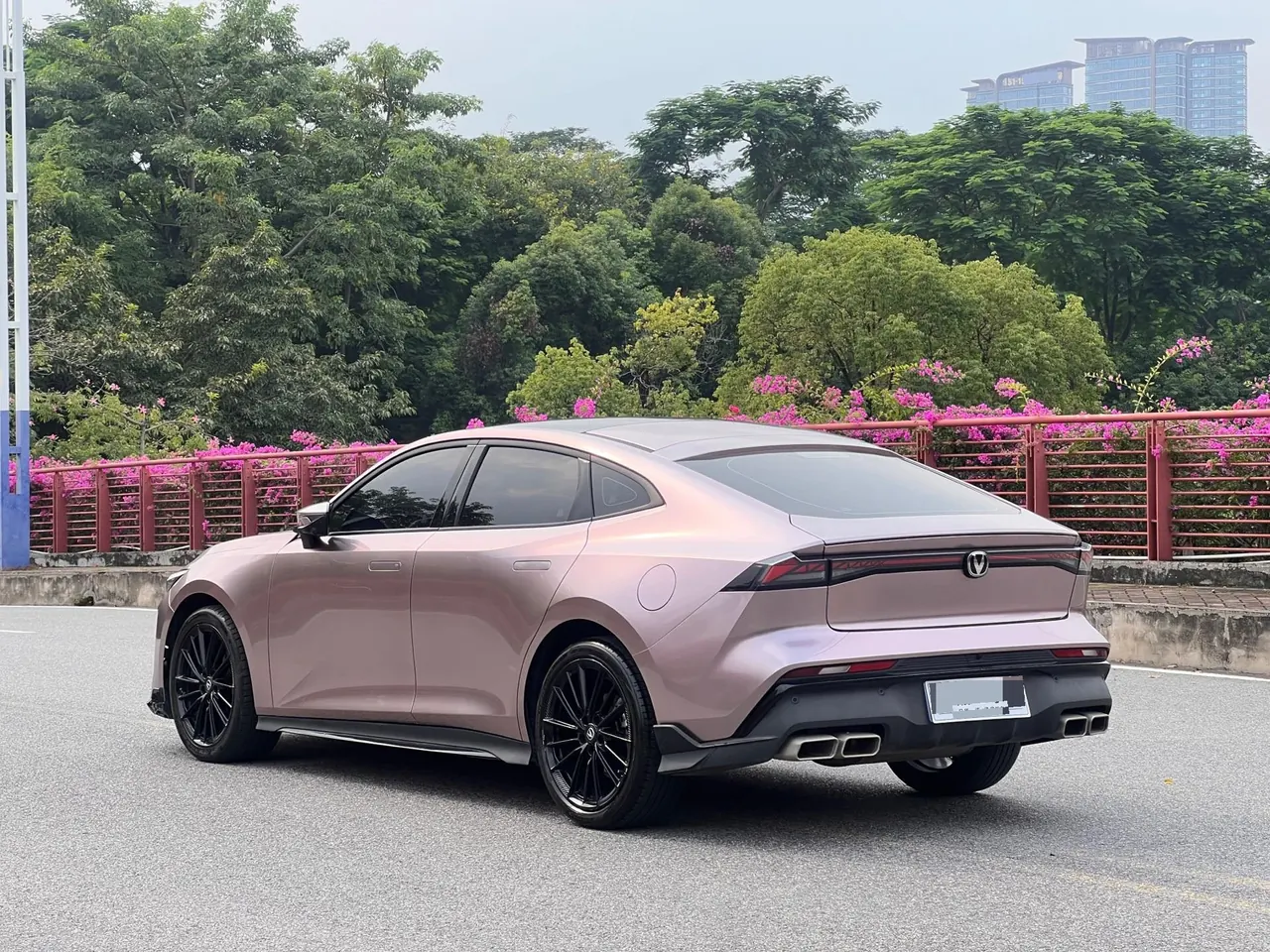 ChangAn 2024 UNI-V 1.5T Distinguished Sports Automatic 4