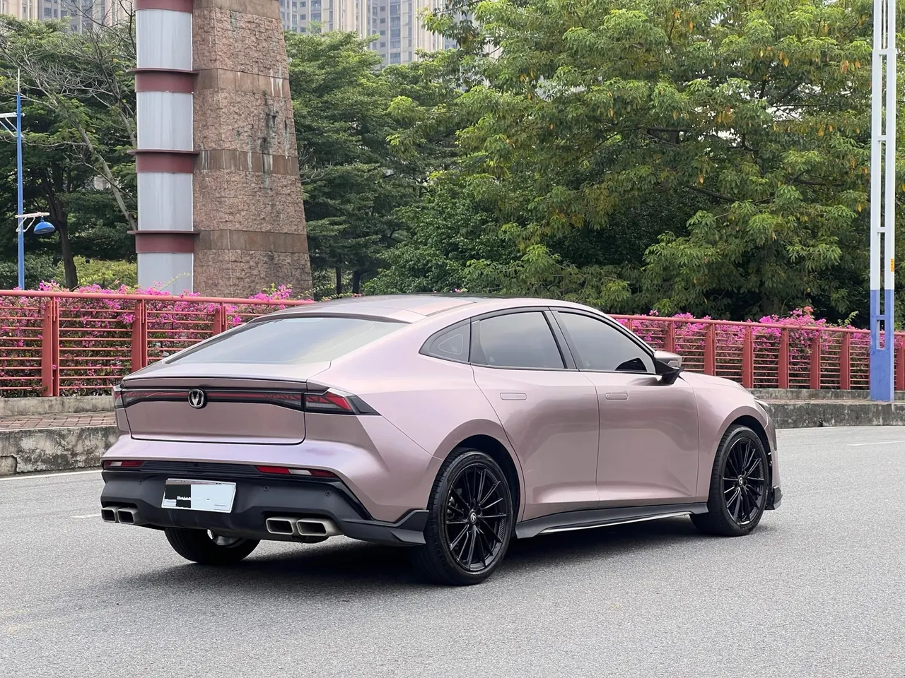 ChangAn 2024 UNI-V 1.5T Distinguished Sports Automatic 6