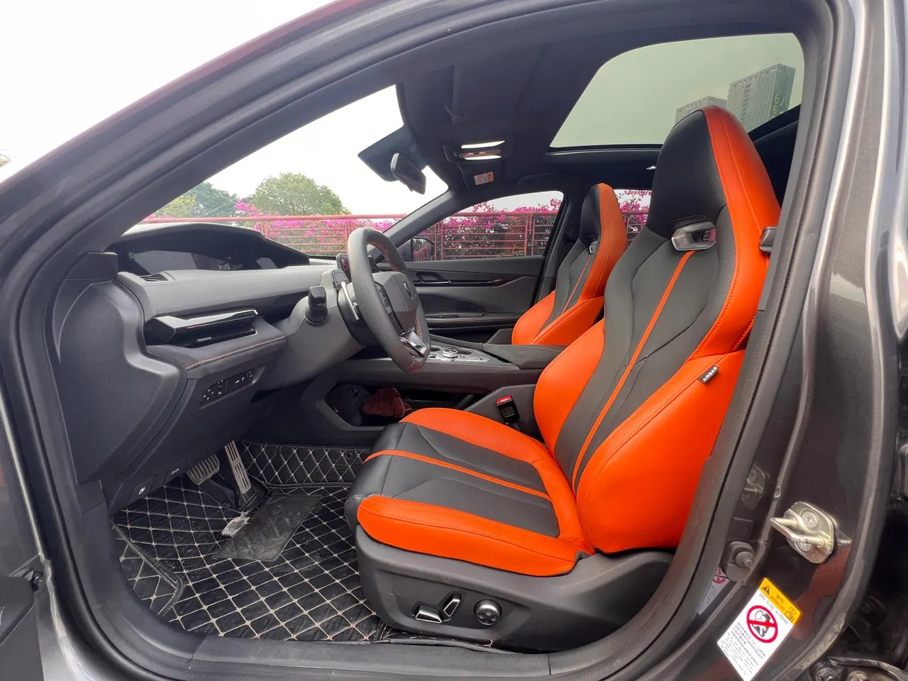 ChangAn 2024 UNI-V 1.5T Distinguished Sports Automatic 8