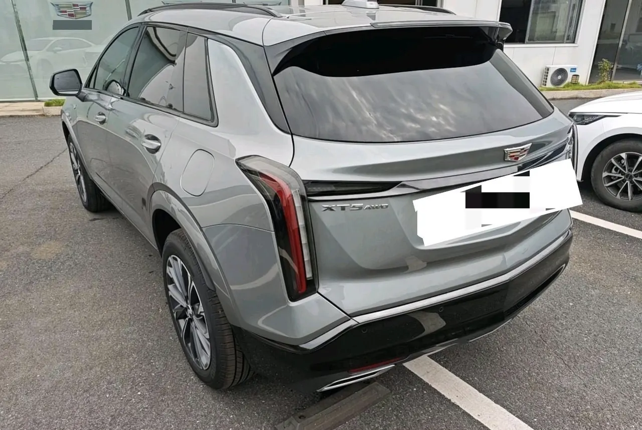 Cadillac 2026 XT5 48V 2.0T Luxury Automatic Gear 4