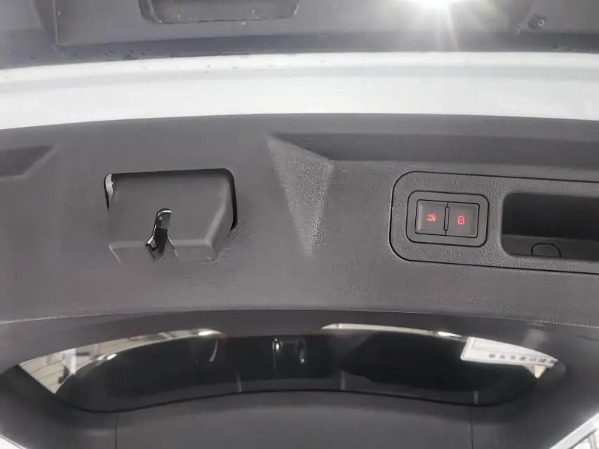 BYD Song Pro New Energy 2026 Song Pro DM-i 1.5 Stepless Flying Edition 220KM Exceed Automatic Gear 13
