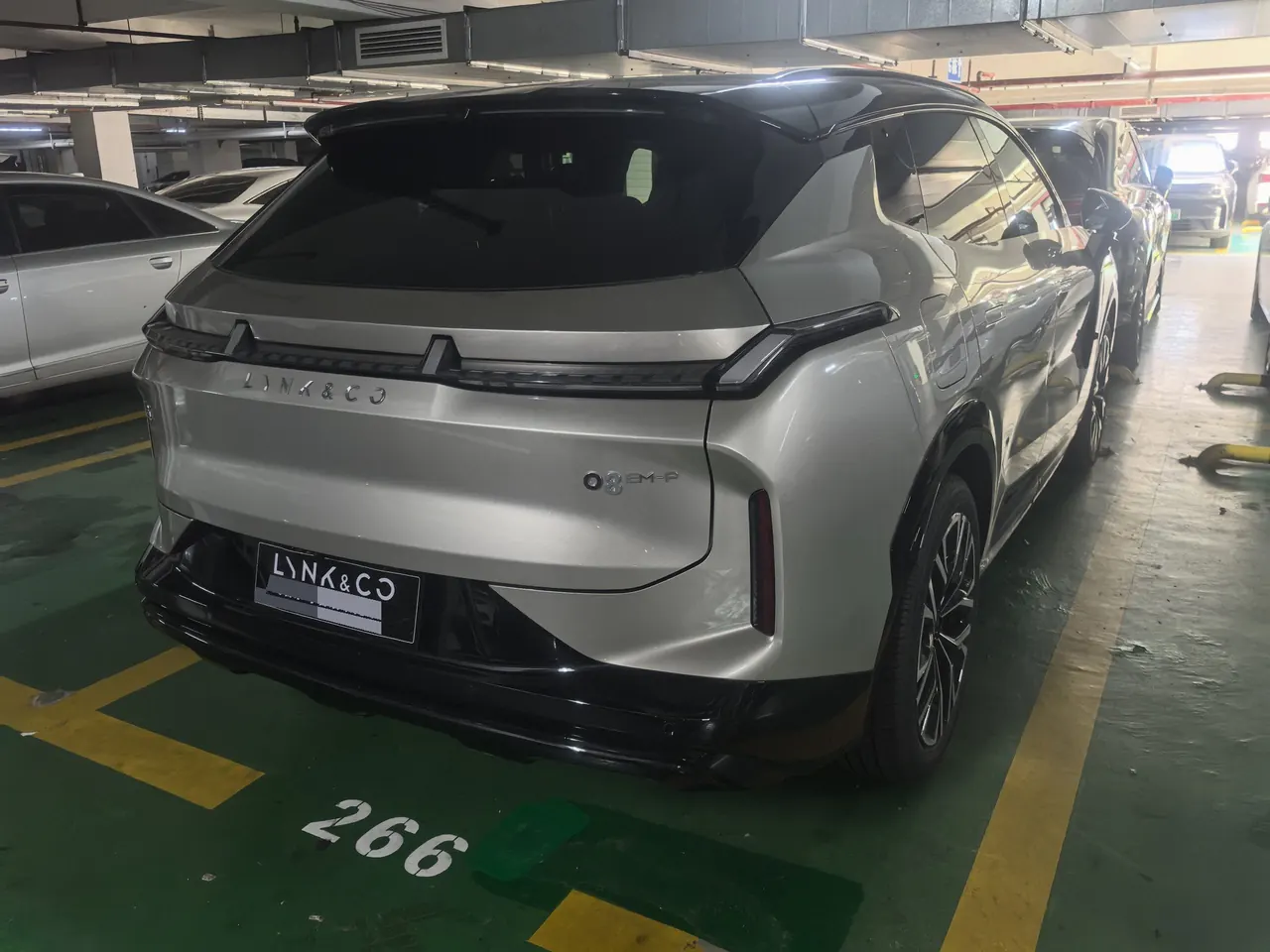 LYNK&amp;CO 2026 LYNK&amp;CO 08 EM-P 1.5T 160 Long Endurance Max Automatic 2
