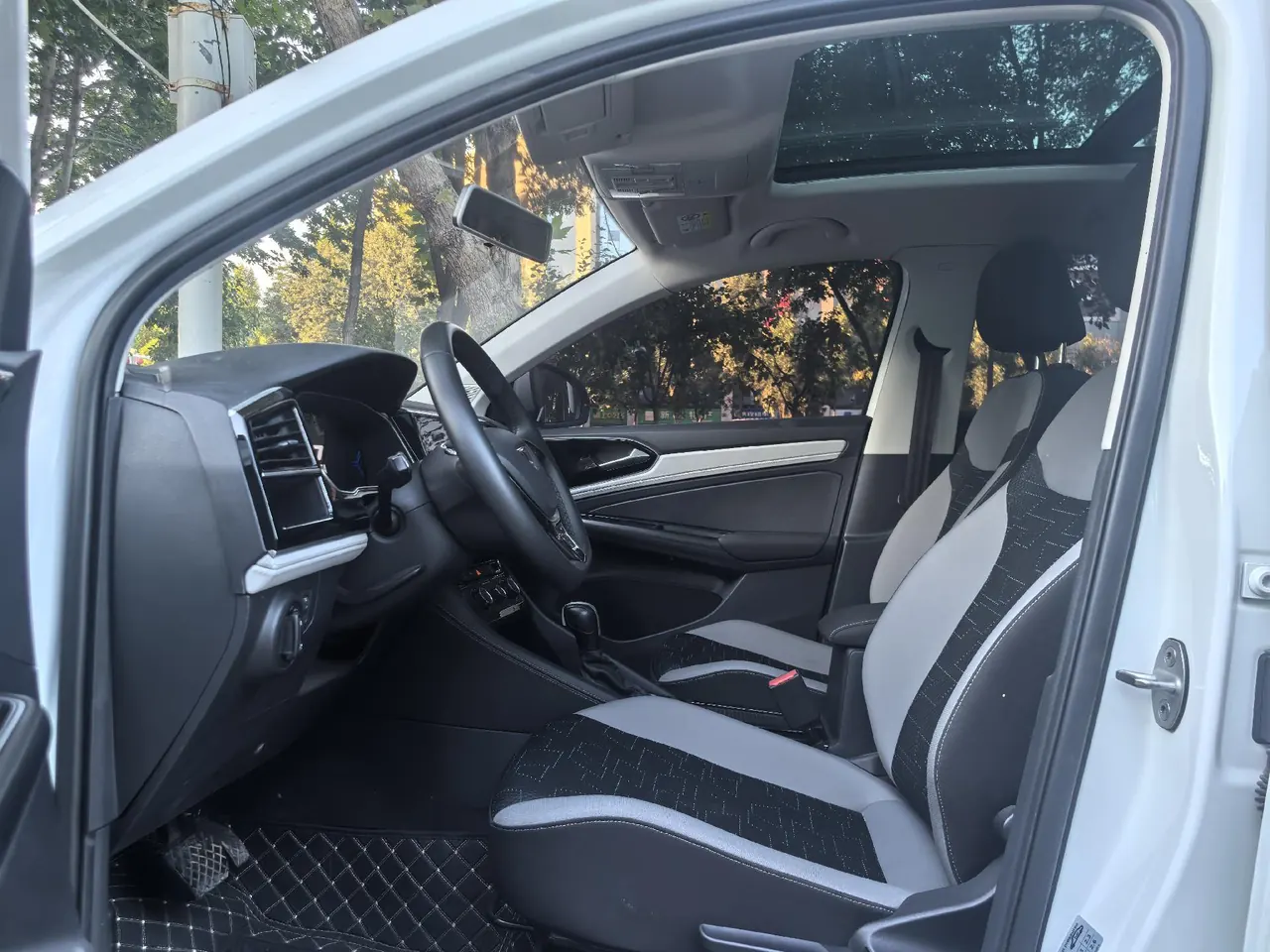 Jetta 2023 Jetta VS7 1.4T 280TSI Enterprising Edition Automatic Gear 7
