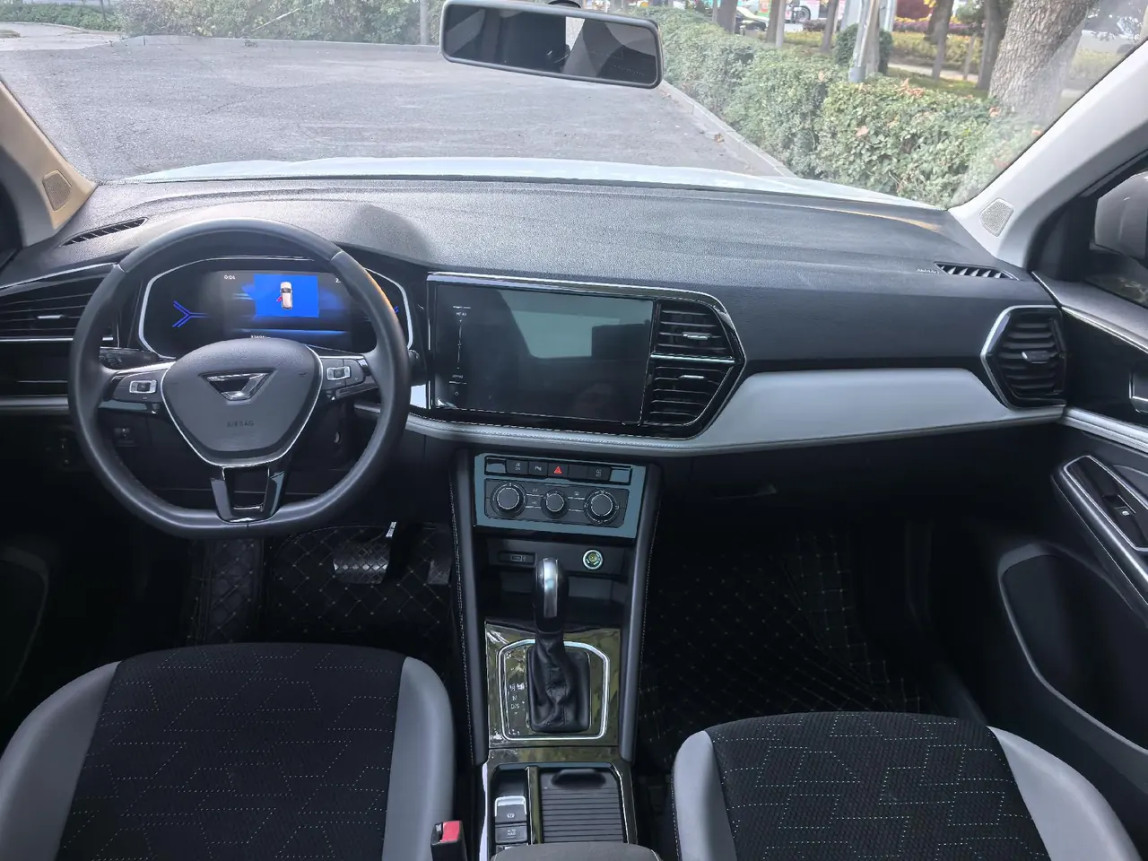 Jetta 2023 Jetta VS7 1.4T 280TSI Enterprising Edition Automatic Gear 8