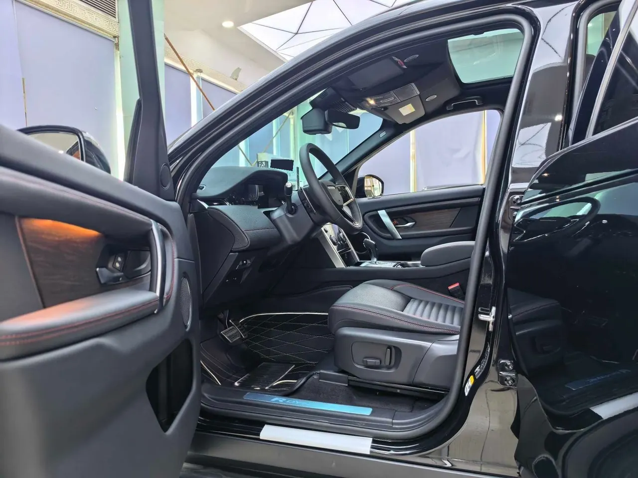 Land Rover 2023 Discovery Sports Edition 48V 2.0T 249PS R-Dynamic S Performance Edition Automatic Gear 3
