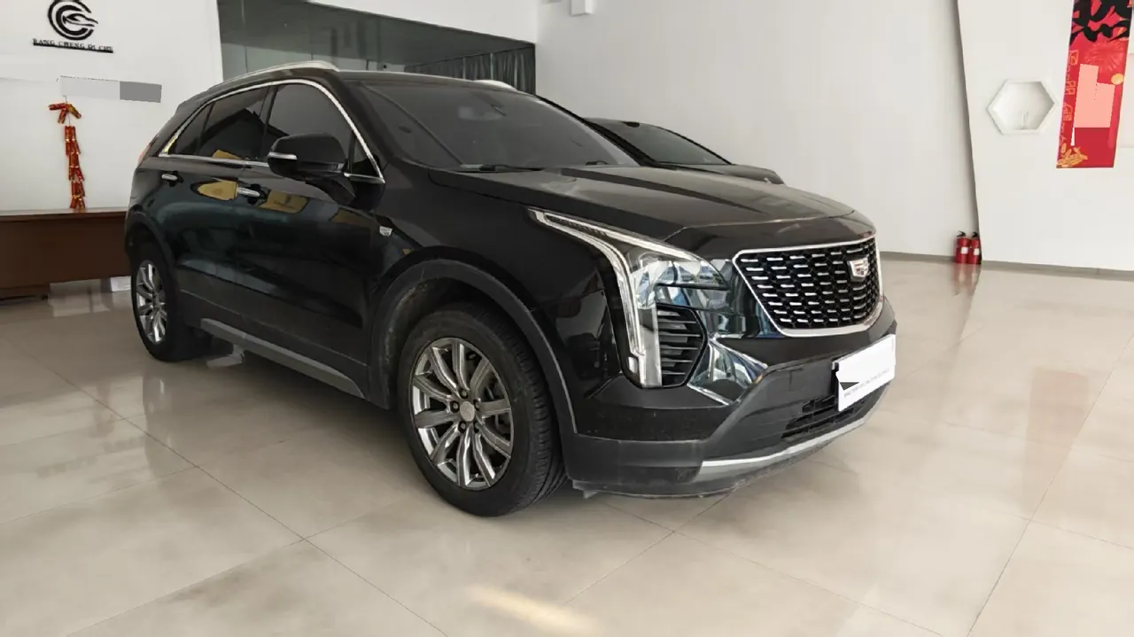Cadillac 2020 XT4 2.0T 28T Two-Drive Luxury Automatic Gear 3