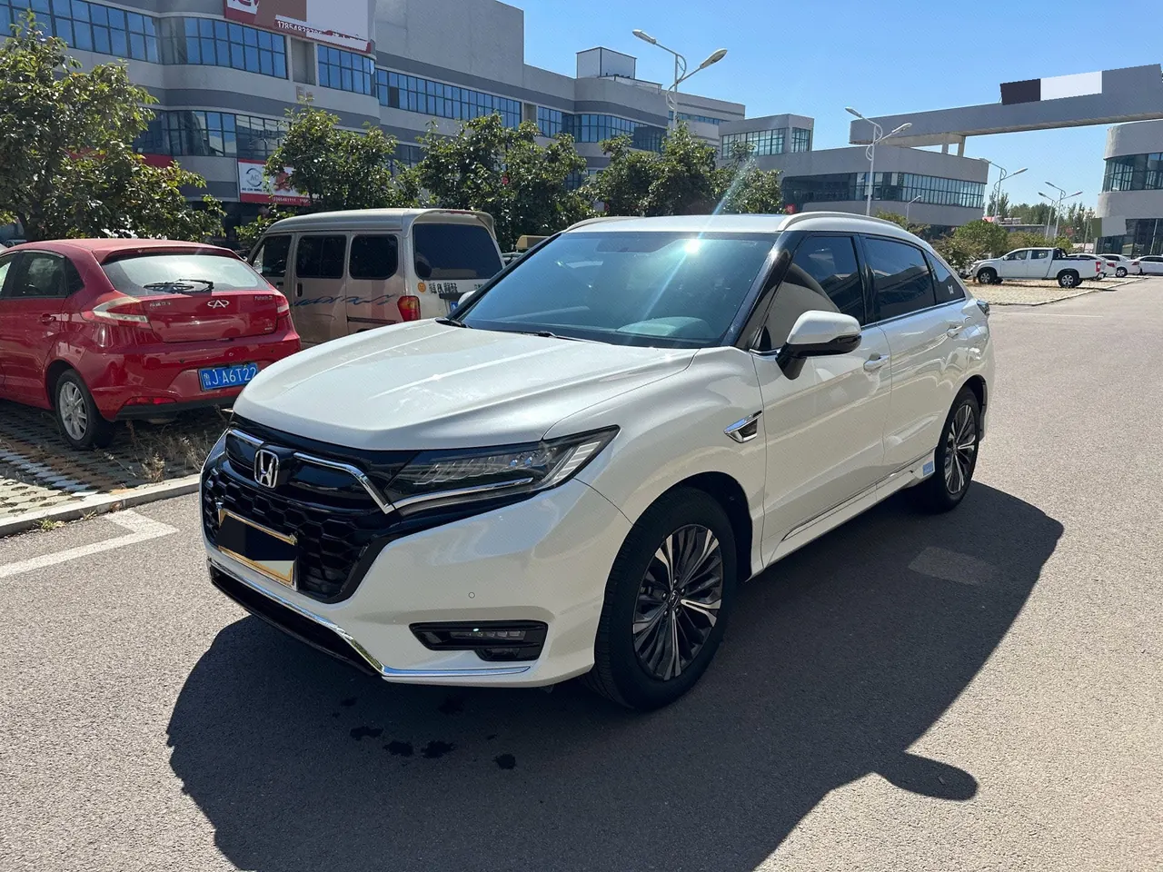 Открыть галерею: Honda 2020 UR-V 2.0T 370TURBO two-drive elegant version of automatic gear