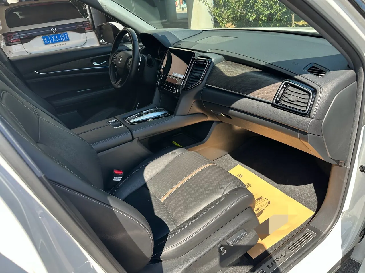 Honda 2020 UR-V 2.0T 370TURBO two-drive elegant version of automatic gear 4