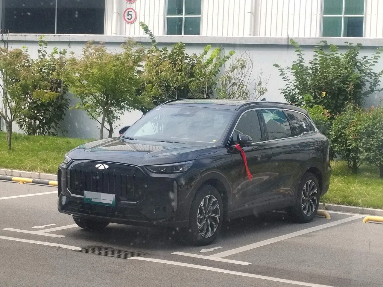 Chery 2026 Fengyun T9 C- DM 1.5T 220 Long Endurance Honorable Automatic Gear - View 1