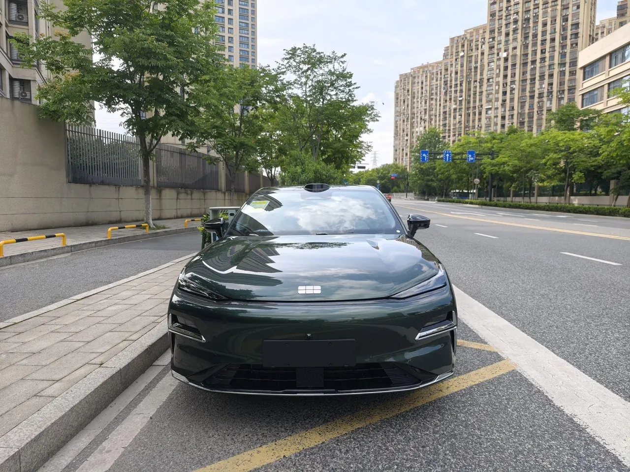 Geely Galaxy 2026 Star Yao 8 EM-i 1.5 Voyage Ocean Edition Automatic Gear 3