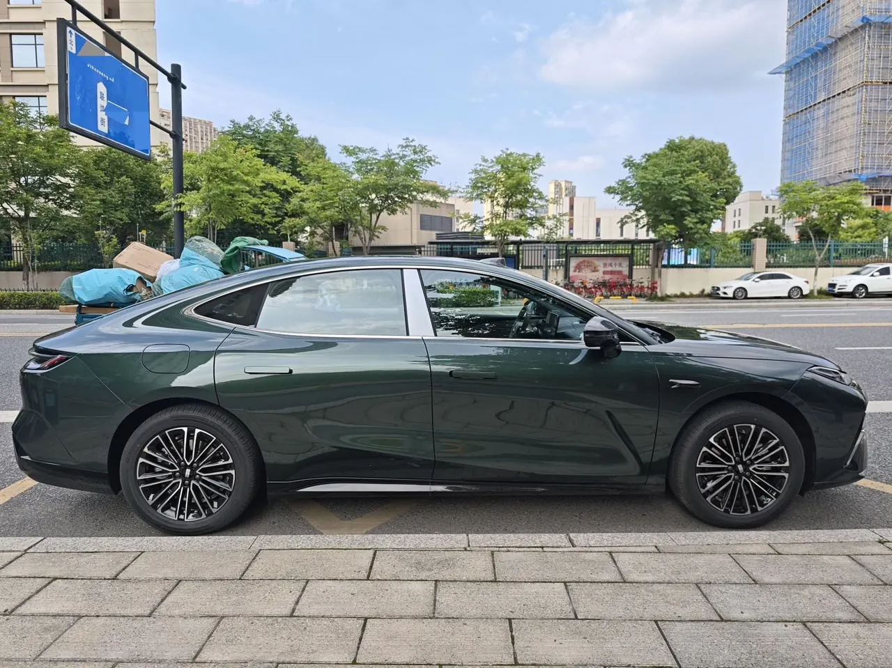 Geely Galaxy 2026 Star Yao 8 EM-i 1.5 Voyage Ocean Edition Automatic Gear 5