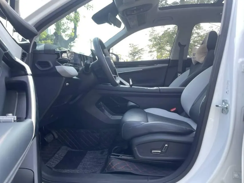 Geely 2024 Boyue L 1.5TD Premium Edition Automatic Gear 5