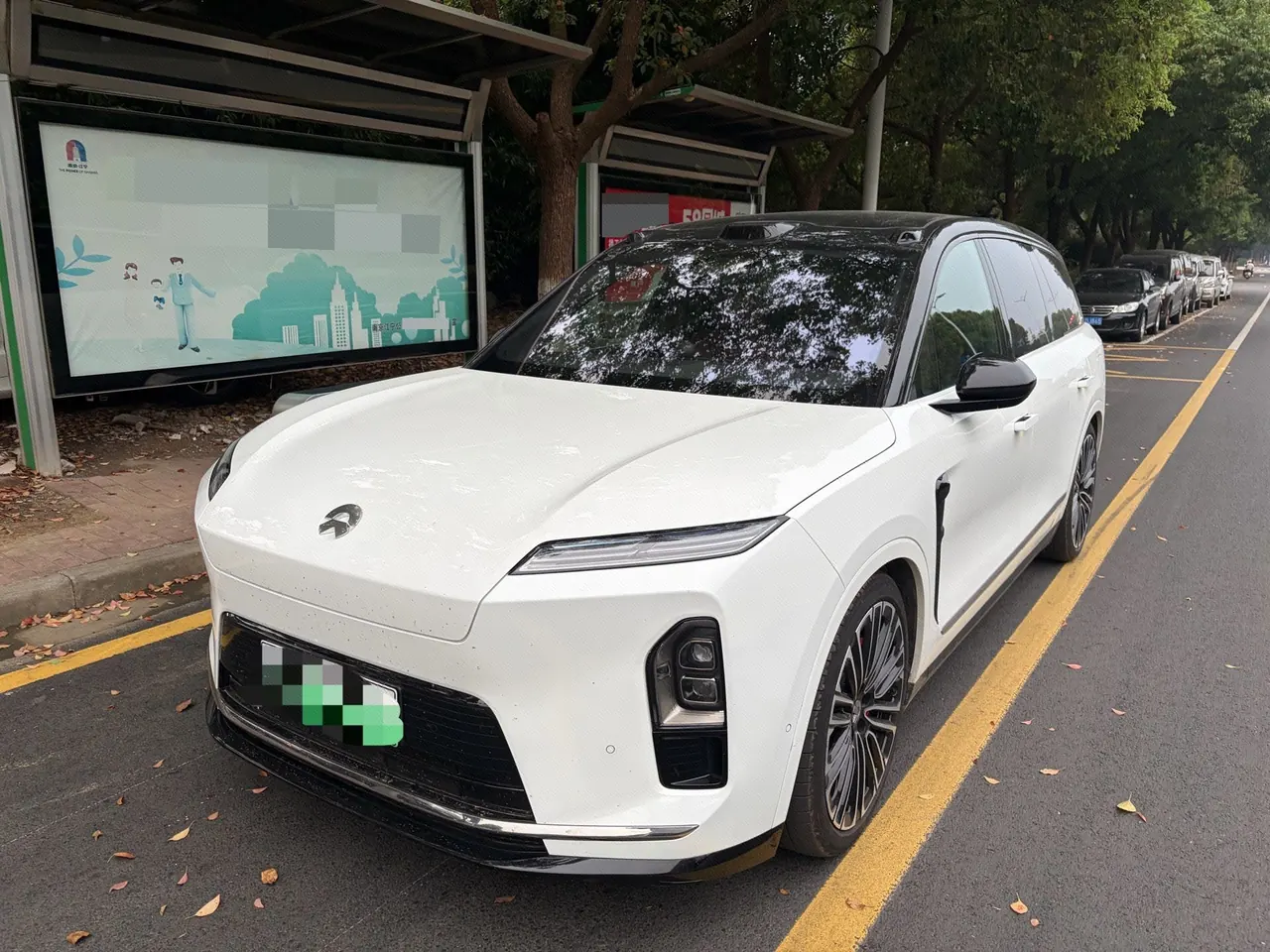 Открыть галерею: NIO 2026 ES8 6‑Seater Executive Signature Edition Automatic Transmission